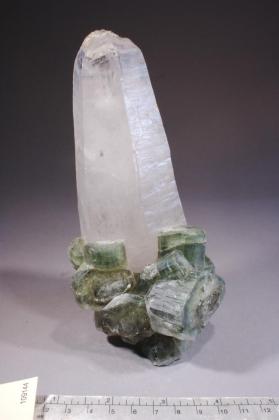 FLUORAPATITE with Quartz