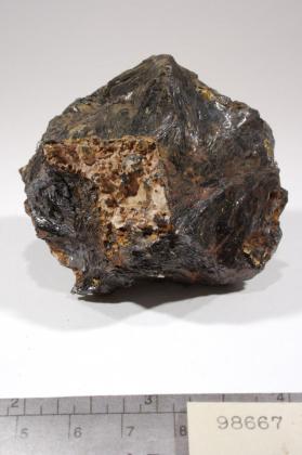 Hübnerite
