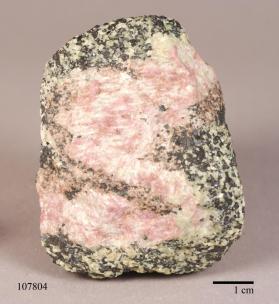 Leucophoenicite
