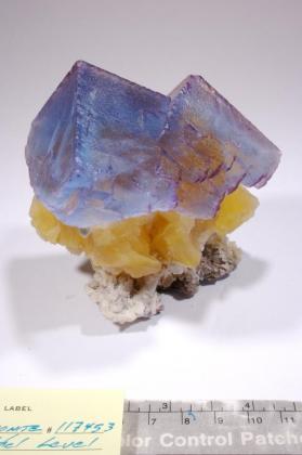 FLUORITE with Paralstonite