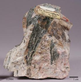 Cummingtonite