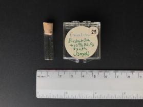 Enstatite with 10% Al2O3 synth (orthopyroxene group)