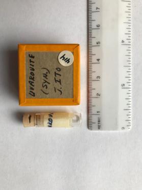 Uvarovite, synthetic (garnet group)