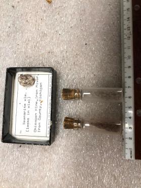 Seamanite xls (loose in vial)