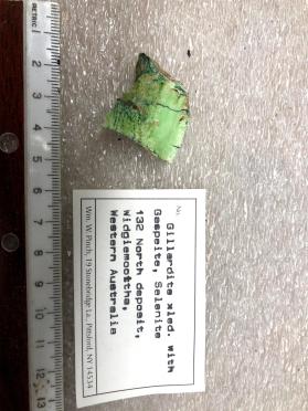 Gillardite xled. With Gaspeite, Selenite