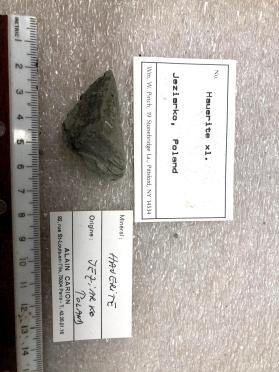 Hauerite xl.