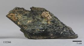 Columbite-(Fe) with Albite and ZIRCON