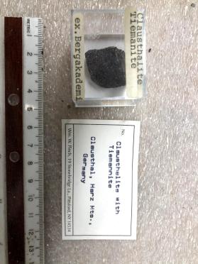 Clausthalite with Tiemannite