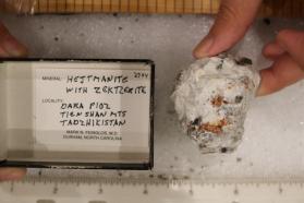 Hejtmanite with Zektzerite