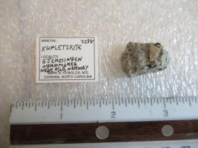 Kupletskite