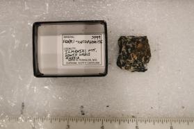 Ferri-katophorite