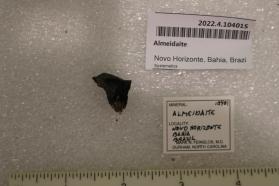 Almeidaite