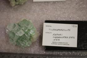 Fluorapophyllite