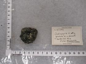 chalcopyrite xls coating sphalerite xls on dolomite
