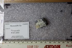 Feinglosite