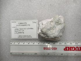 Magadiite with Rhodesite