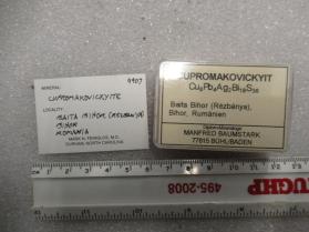 Cupromakovickyite