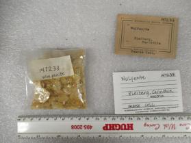 WULFENITE