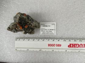 Fornacite with Wulferite