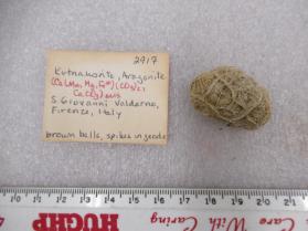 Kutnahorite, Aragonite