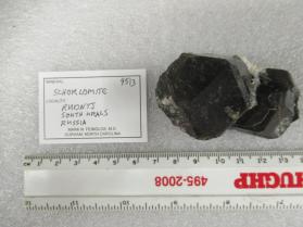 Schorlomite