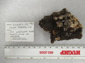 Scheelite with Thenakite