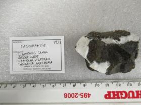 Tacharanite