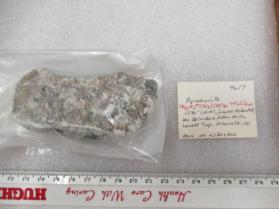 Pyroaurite