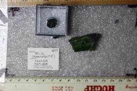 Koritnigite (2 pieces)