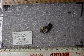Karibibite with Leiteite