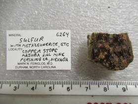 Sulfur with Metazeunerite