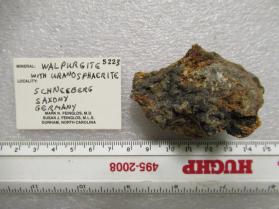 Walpurgite with Uranosphaerite