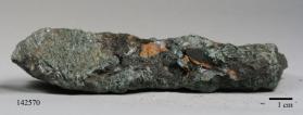 Ilmenite with Clinochlore and RUTILE