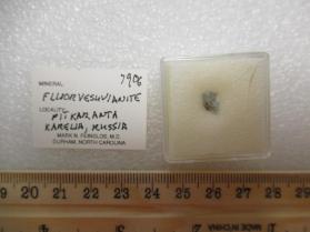 Fluorvesuvianite