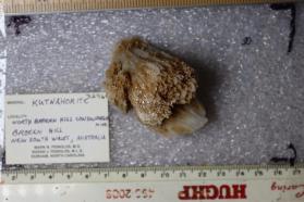 Kutnahorite
