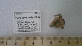 Manganiakasakaite-La