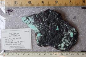 Tenorite with Cuprite