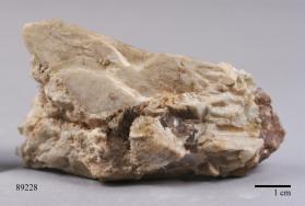 Hydroxylherderite