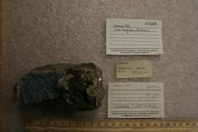 Vauxite