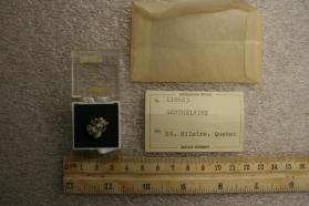 Genthelvite