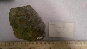 SCHEELITE with Cuprotungstite