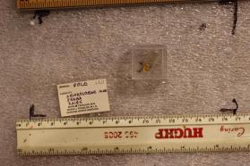 Gold (in capsule)