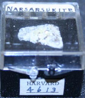 Narsarsukite