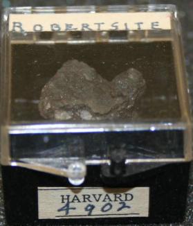 Robertsite