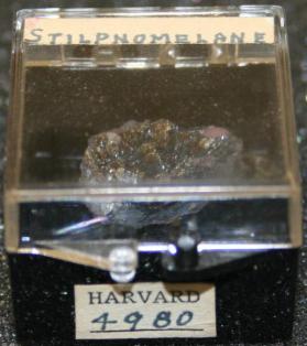 Stilpnomelane