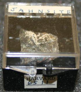 Jahnsite