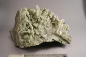 PREHNITE