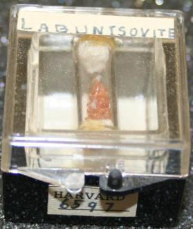Labuntsovite