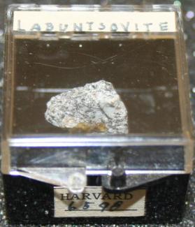 Labuntsovite