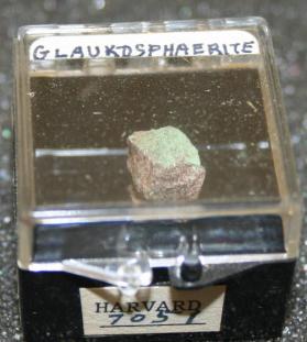 Glaukosphaerite